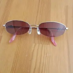 ピンクオーバルサングラス ハート装飾