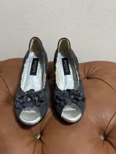 Monet グレー オープントゥ パンプス