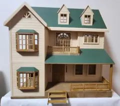 「廃盤品」シルバニアファミリー緑の丘のすてきなお家