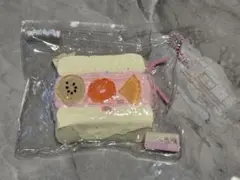 yeah gummy スクイーズ 水感 サンドのサムネイル