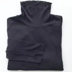 GU ブラック タートルネック薄手ニットプルオーバー　Mサイズ