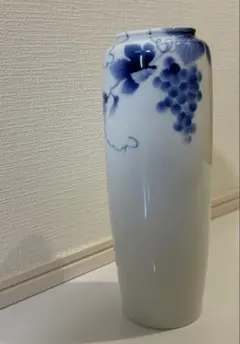 新品　深川製磁ブルーワイナリー花瓶9号　花生　白　花柄　青