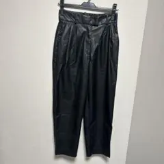 H&M ブラックレザー プリーツパンツ ハイウエスト フェイクレザー