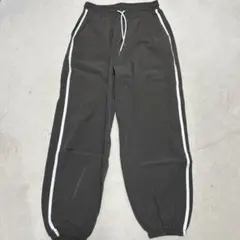 グレー サイドストライプ カジュアルパンツ