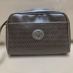 マリオ ヴァレンティノ（MARIO VALENTINO）V柄ショルダーバッグ