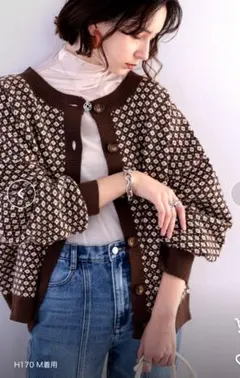 値下げ❣️新品classicalelfジャガードオーバーサイズニットカーデ M〜Ｌ