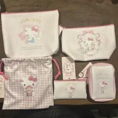 ハローキティ キティちゃん　ポーチ　４つ　巾着　1つ　セット 5点セットです。