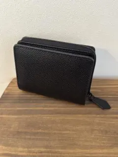 Hush Tug ミディアムウォレット ブラックジップのサムネイル
