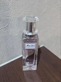 ミスディオール ブルーミングブーケ ローラーパール 20ml