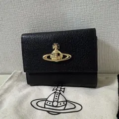 廃盤品 Vivienne Westwood 二つ折り財布 オーブ型押し - メルカリ