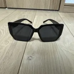 GIVENCHY ブラック サングラス ケース付き - メルカリ