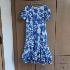 フラダンスドレス 花柄 青色