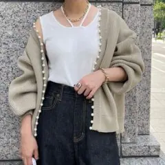 美品　DOU DOU パール畦ニットカーディガン ベージュ　春カーディガンのサムネイル