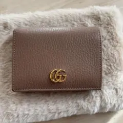 ✨未使用展示品✨　GUCCI ミニ財布　マーモント　GGロゴ　三つ折り　グレー ✨未使用展示品✨ GUCCI ミニ財布 マーモント GGロゴ 三つ折り 刻印