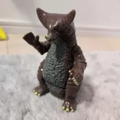 ゴモラ ウルトラマン プルバックフィギュア