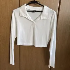 ホワイト クロップド丈 長袖Tシャツ 襟付き