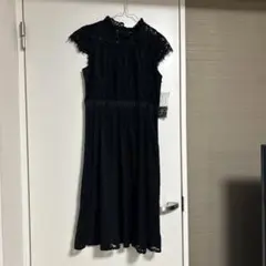 新品　黒いレースフレアワンピース