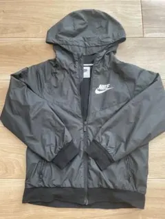 Nike キッズ　男の子　ジャンパー　140