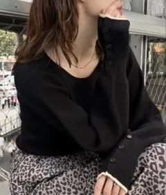 CIAOPANIC TYPY ボリュームスリープ袖ボタンニット　黒　タグ付き