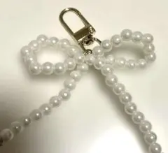 Item thumbnail for item 90f3bcab-4ffd-4d2e-8cf1-9e1cf3ffce7c