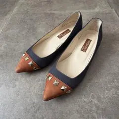 elegance卑弥呼 スタッズ付き ポインテッドトゥ フラットパンプス