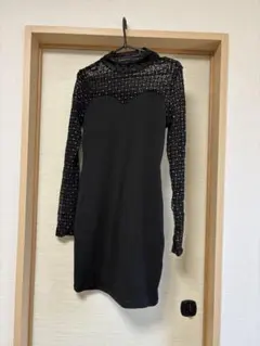ブラックレース長袖タイトドレス