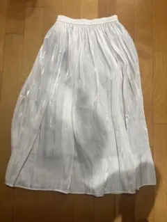 GU ホワイト フレアロングスカート Sサイズ