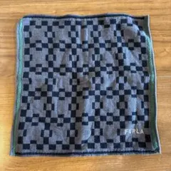 FURLA タオルハンカチ グレー チェック柄のサムネイル