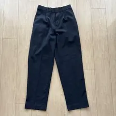 UNIQLO：C タックワイドテーパードパンツ