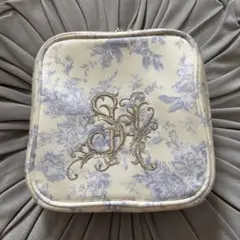 スナイデルホーム 花柄刺繍 スクエアポーチのサムネイル