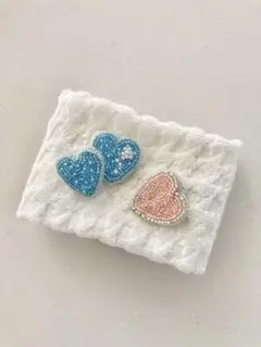 ハンドメイドビーズ刺繍ブローチ　ハート《3種セット》