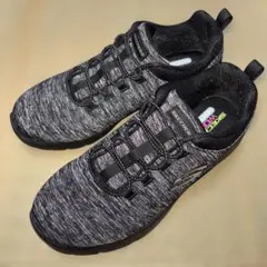 井*ロ様 SKECHERS WIDE FIT スニーカー グレー/ブラック