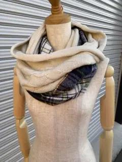アイボリー・チェック柄ニットスヌード マフラー