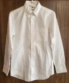 週末値引【未使用】ユニクロ スーパーノンアイロン ボタンダウンシャツ スリム S