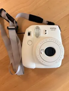 FUJIFILM instax mini 8+ 本体 ホワイト