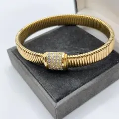 Item thumbnail for item 1002afcc-f9b8-4ceb-a985-eff52f1d009e