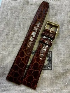 GUCCI 7700M 電池新品　アナログ時計 レザーベルト GUCCI 7700M 電池新品 アナログ時計 レザーベルト