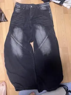 ブラック ワイドレッグデニム