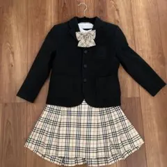 クリーニング済み。希望価格承ります。女の子 フォーマル スーツ　Burberryのサムネイル