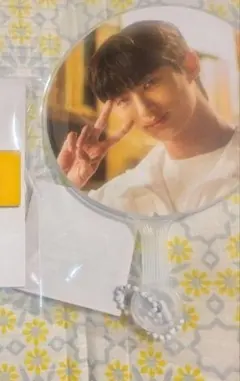 2025年最新】ピョンウソク うちわの人気アイテム - メルカリ