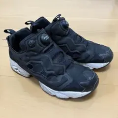 Reebok インスタポンプ フューリー ブラック