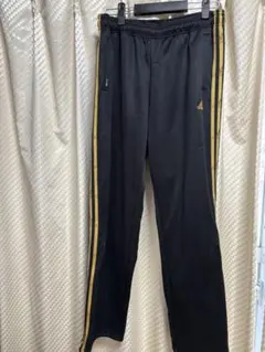 adidas アディダス トラックパンツ　ブラック　ゴールドライン