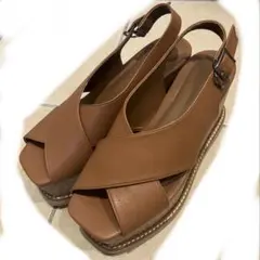 7/18までの出品！　厚底　サンダル　ブラウン　茶色　キャメル　MOUSSYのサムネイル