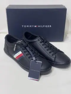 TOMMY HILFIGER ブラックレザースニーカー