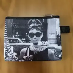 オードリーヘップバーン ポーチ ④