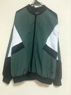 Mサイズ グリーン/ホワイト/ブラック ナイロンジャケット