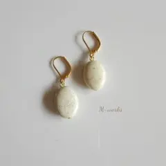 No.516　天然石リバーストーン*オーバル∴ピアス／イヤリング