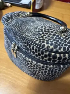 YVES SAINT LAURENT クラッチバッグ アニマル柄