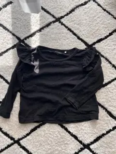 ブラックフリル長袖Tシャツ　ベビー服　子ども服　95