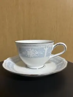 Noritake 青と白の花柄カップ・ソーサー 2個セット